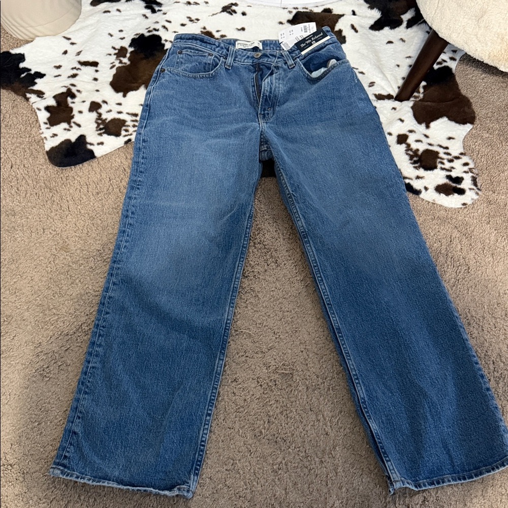 Abercrombie & Fitch Women's Straight Leg Blue Jeans